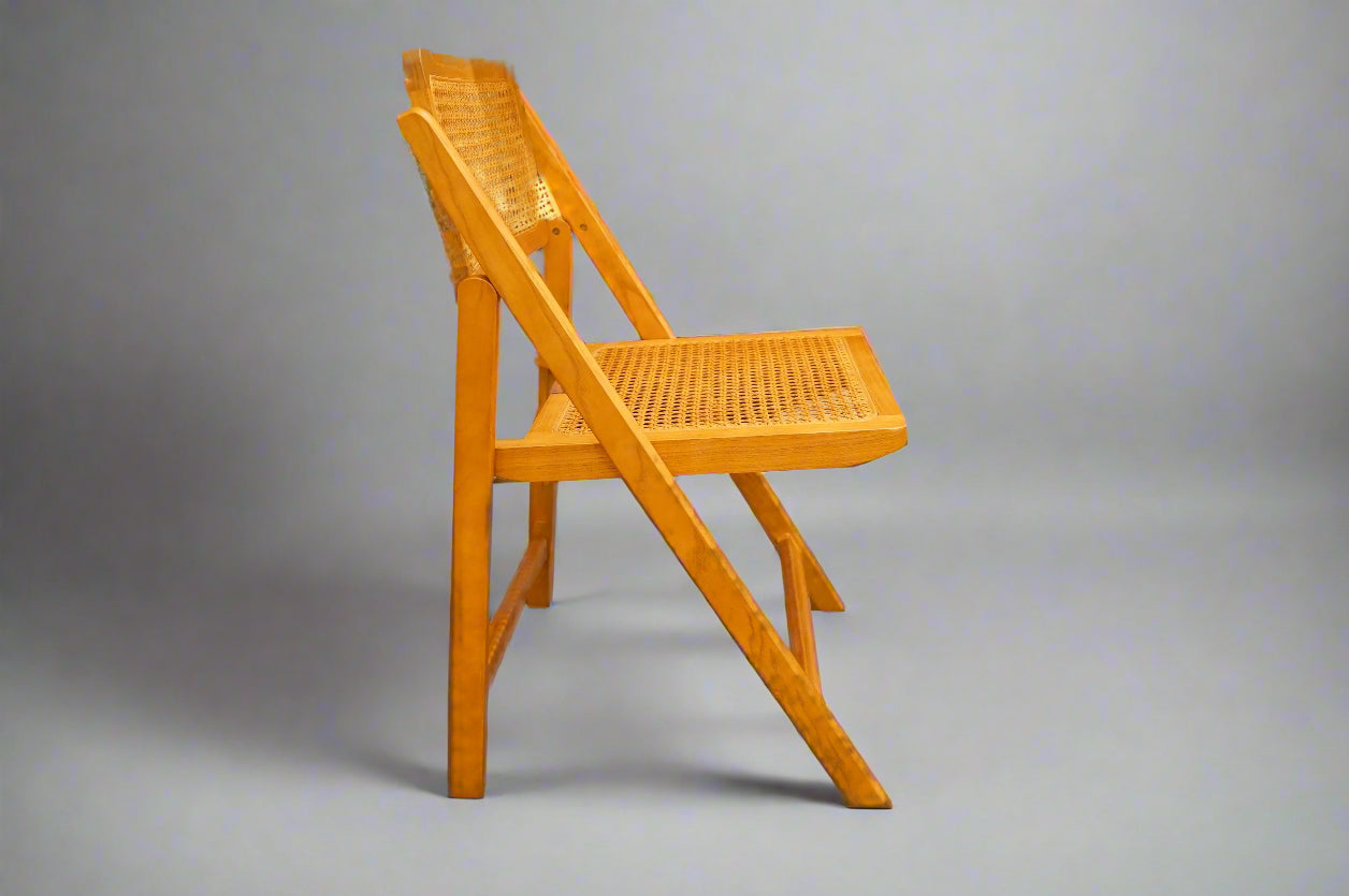 Folding chair 001